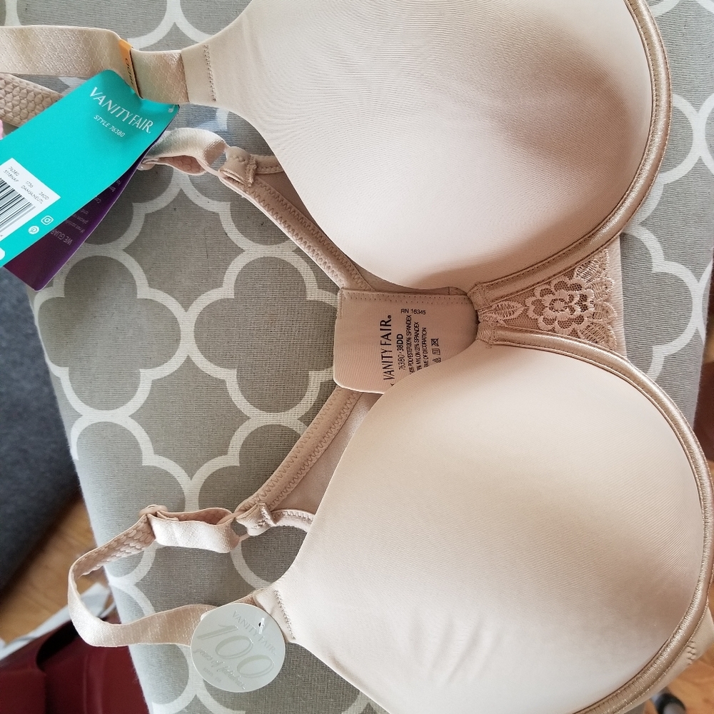 NWT 38DD Vanity Fair Full Coverage Bra